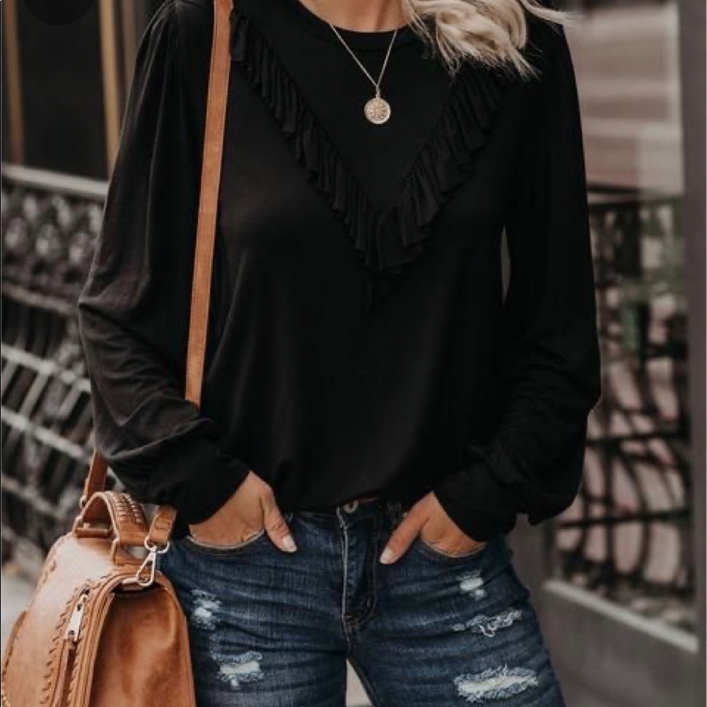 Ruffle Front Shirt👗